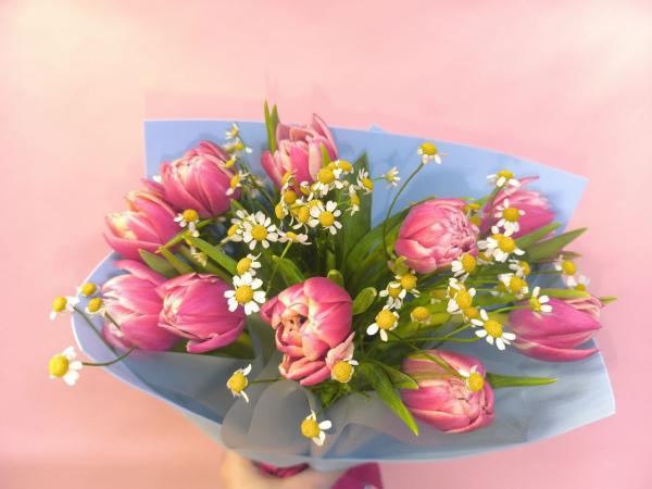 Букет тюльпанов 8 марта