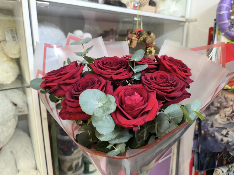 Букетик из красных роз 