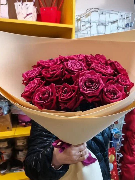 Букет "Малиновая любовь"